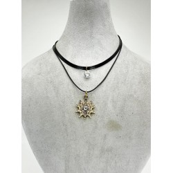 Siyah Derili Yıldız Desenli Taşlı Kolye